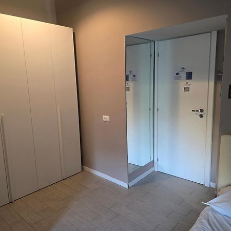 Esposito Plaza- Rooms & Suite Nápoles Quarto foto