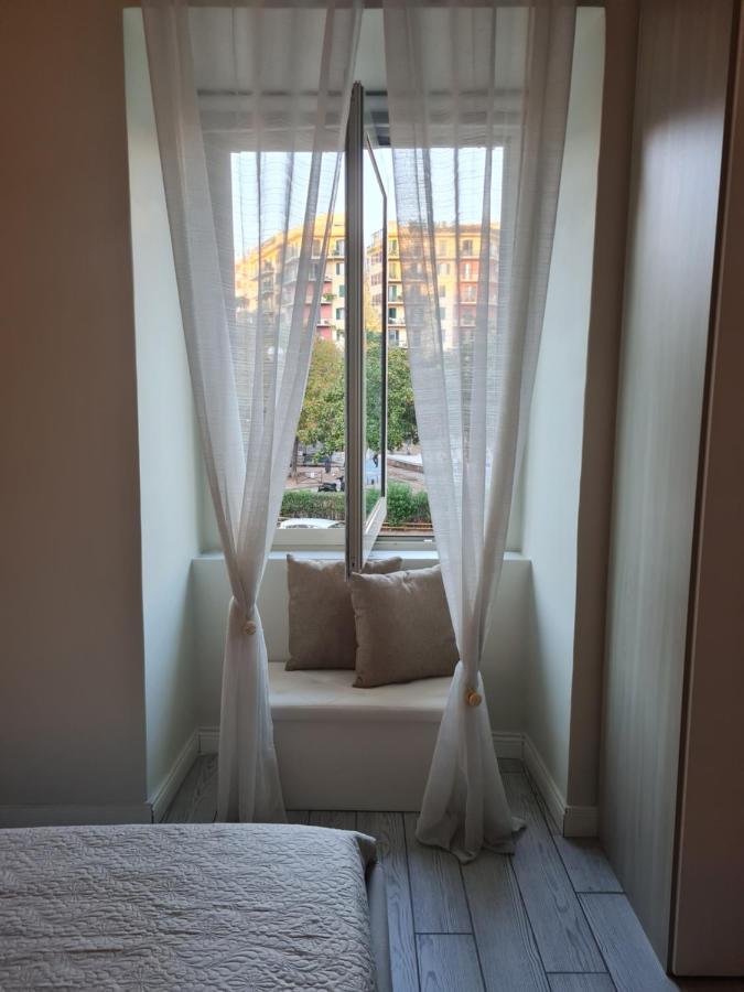 Esposito Plaza- Rooms & Suite Nápoles Exterior foto