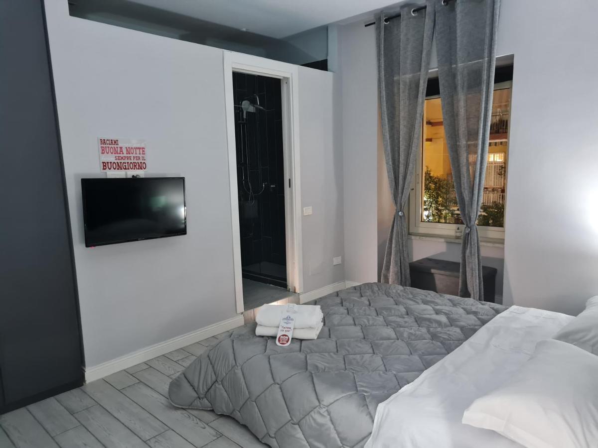 Esposito Plaza- Rooms & Suite Nápoles Exterior foto