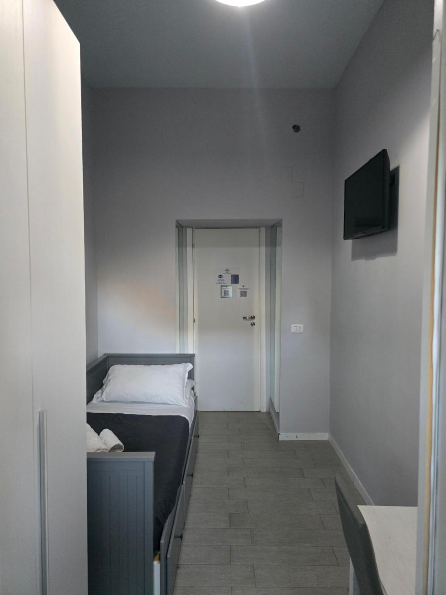 Esposito Plaza- Rooms & Suite Nápoles Quarto foto