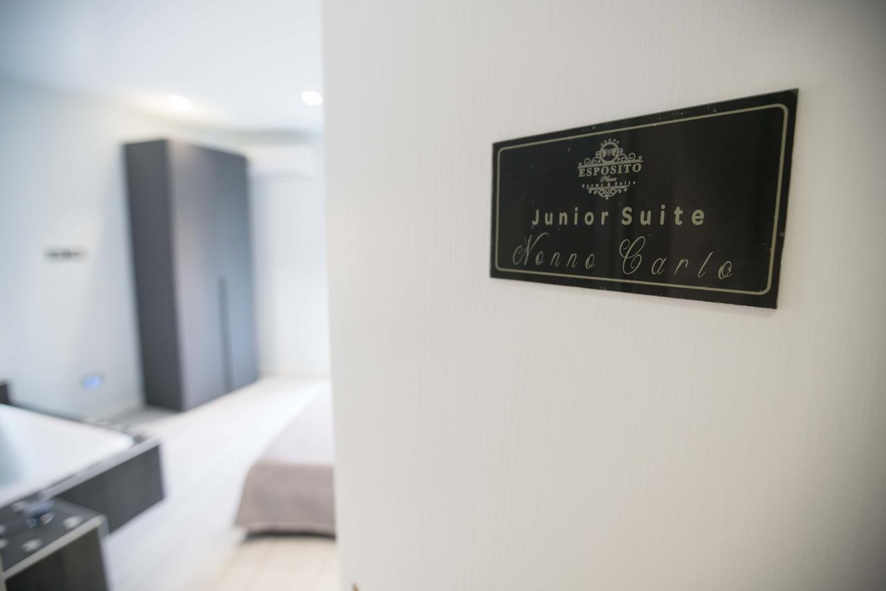 Esposito Plaza- Rooms & Suite Nápoles Exterior foto