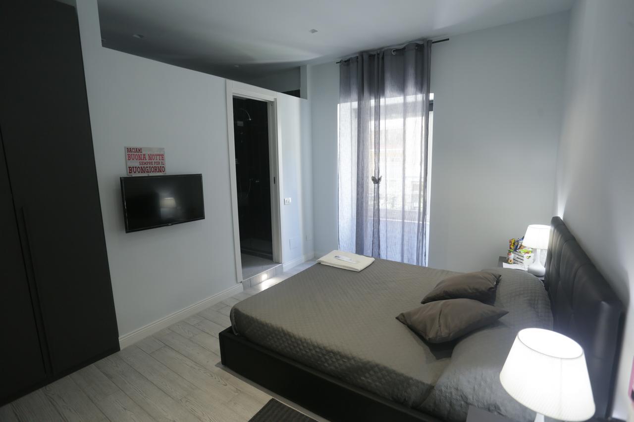 Esposito Plaza- Rooms & Suite Nápoles Exterior foto