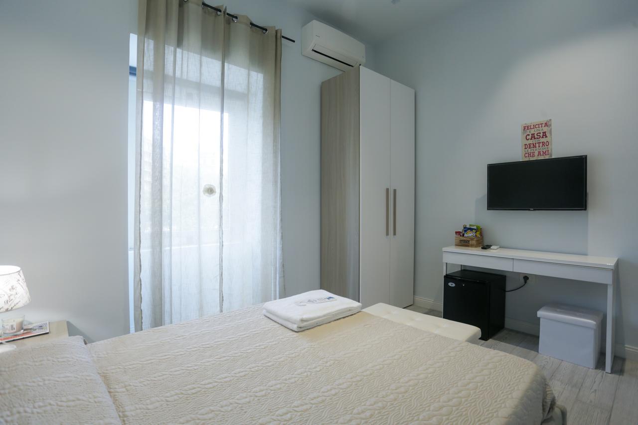 Esposito Plaza- Rooms & Suite Nápoles Exterior foto