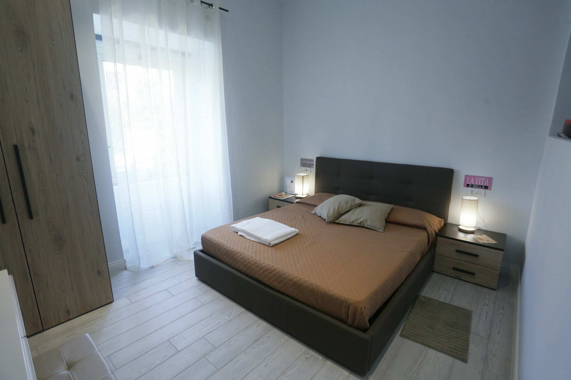 Esposito Plaza- Rooms & Suite Nápoles Exterior foto