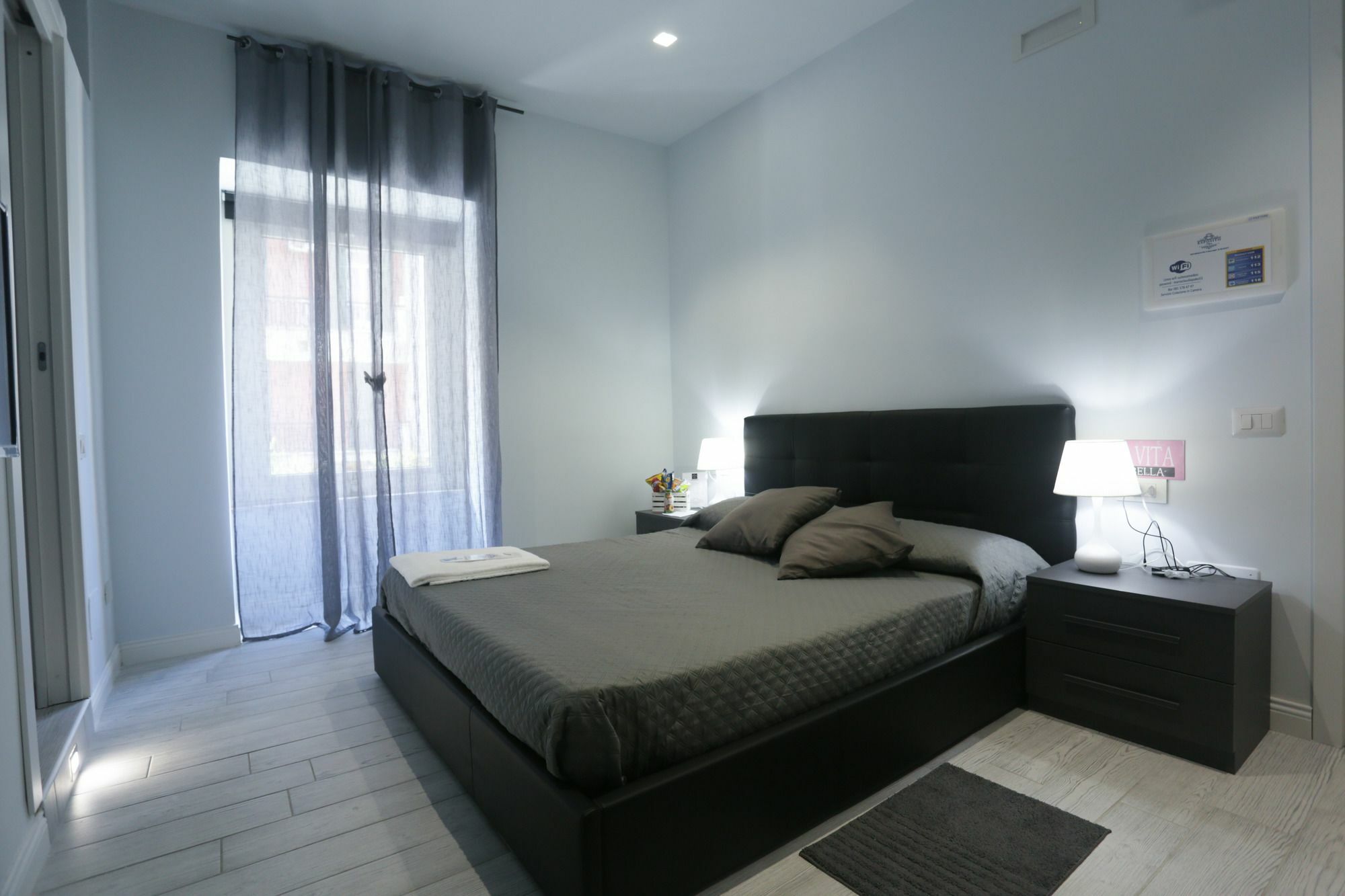 Esposito Plaza- Rooms & Suite Nápoles Exterior foto